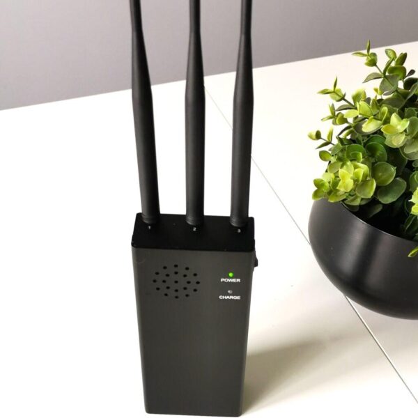 CAR REMOTE, GARAGE DOOR AND ALARM SIGNAL JAMMER