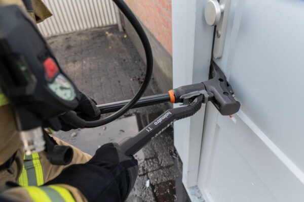 t1-shoot-7448-en-53216874-a67b-4011-9d83-9c314dc0c977-E0026722 Forcible Entry Tool T1